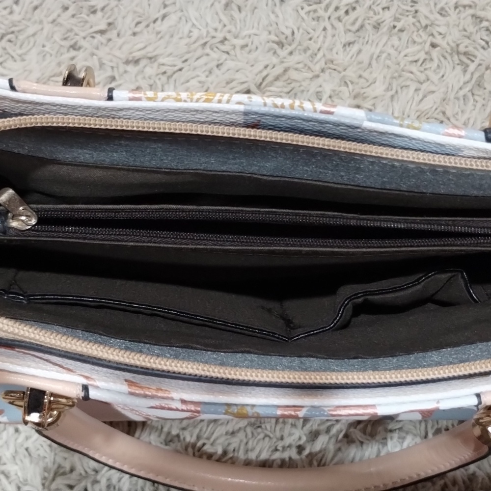 Purse - Picture 4 of 6